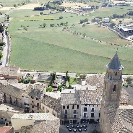 Apartamentos Vino Tinto Y Restaurante Tomate Rosa Adahuesca エクステリア 写真